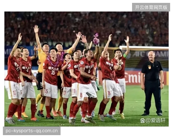 球员突然宣布退役震惊足球圈——背后究竟隐藏了什么秘密？